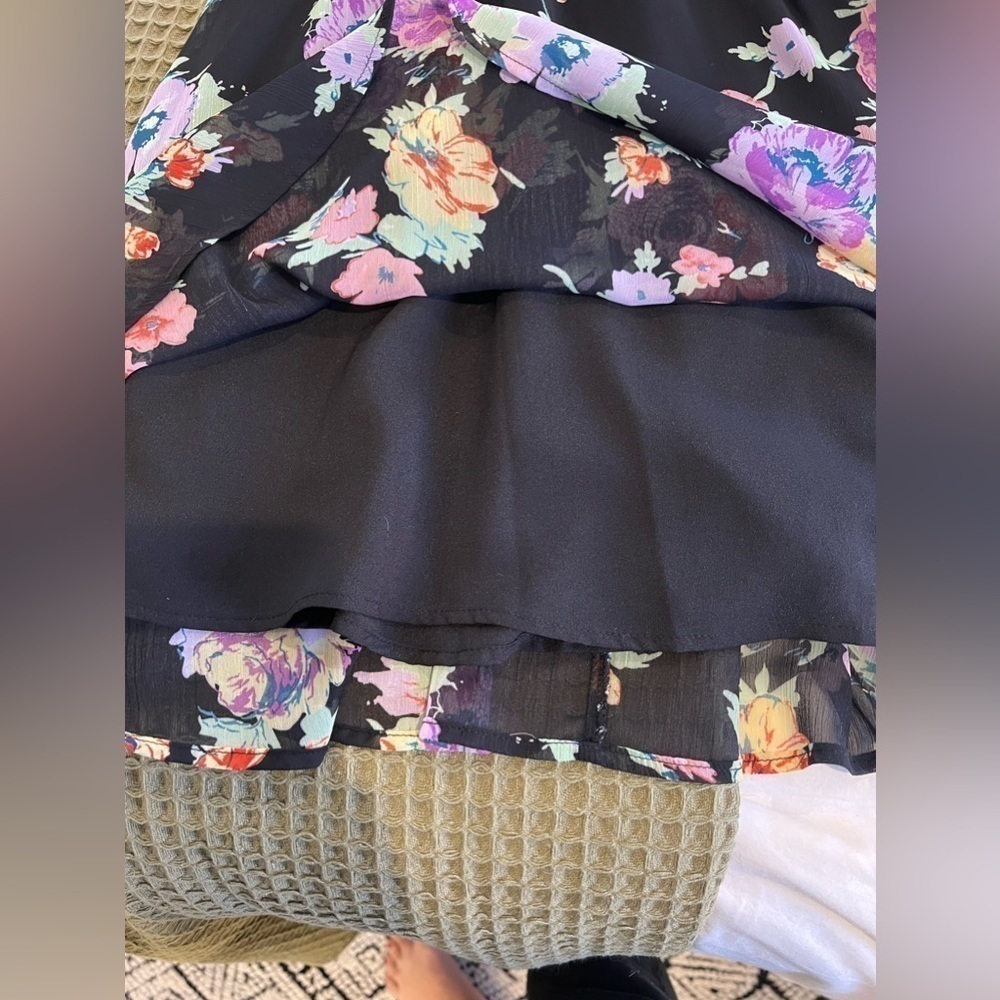 NWT WAYF dresses | Dolman long sleeve black floral mini dress size M - Picture 10 of 11